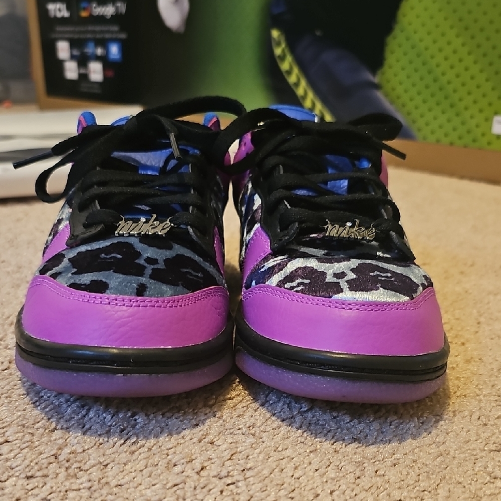 Custom purple and leopard print velvet Nike Dunk Low - Picture 2 of 7